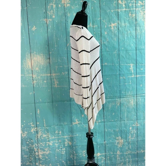 Pink Republic Asymmetrical Hem Striped V Neck Tunic Sweater Small - Picture 5 of 11